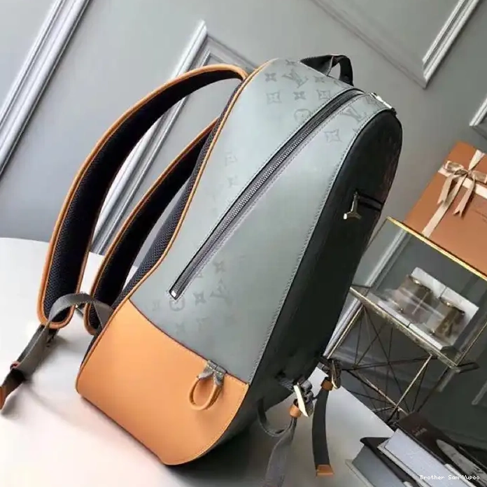 Brother Sam Yupoo 19T1L0644 Bags LV 0323
